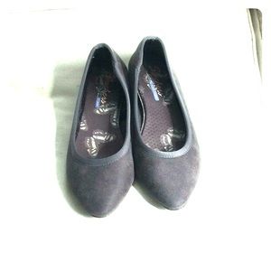 Skechers gray memory foam flats